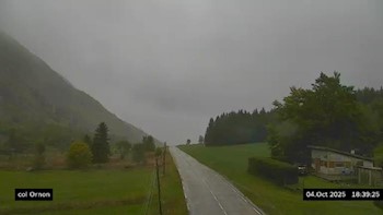 <h2>Webcam au col d'Ornon, dans la commune de Chantepérier. Vue orientée vers Ornon, en venant de Valbonnais</h2>