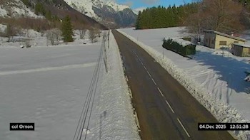 <h2>Webcam au col d'Ornon, dans la commune de Chantepérier. Vue orientée vers Ornon, en venant de Valbonnais</h2>