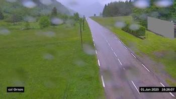 Webcam au col d'Ornon, dans la commune de Chantepérier. Vue orientée vers Ornon, en venant de Valbonnais